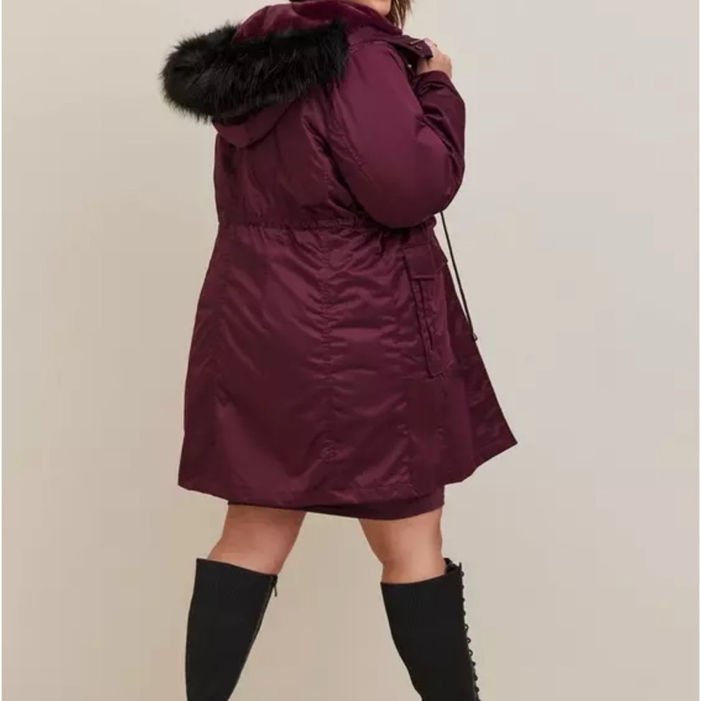 Black Torrid Nylon 3 In 1 Parka Puffer Coat Jacket size 2 - Picture 11 of 11